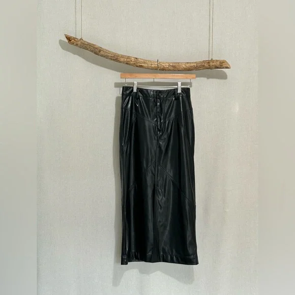 Isabel Marant Étoile Black Coated Midi Skirt - Boho Parisian - Retail $400+ - Picture 2 of 8